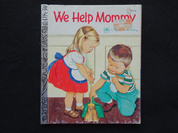 We Help Mommy- T